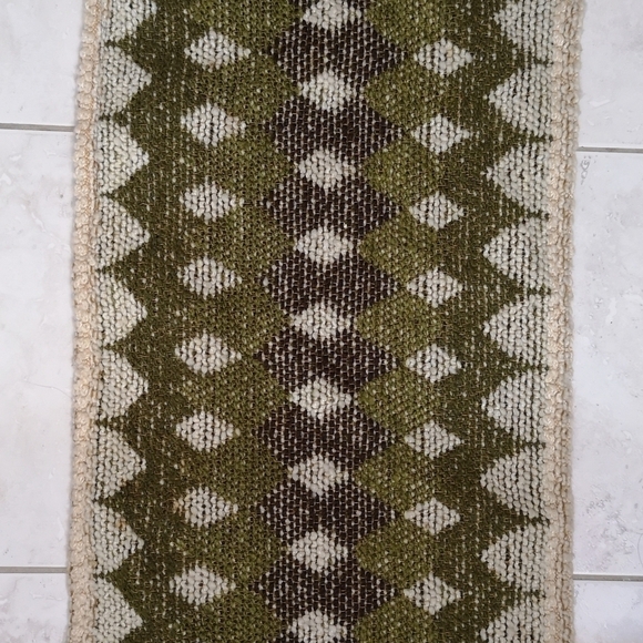 70S MCM reproduction GREEN/BROWN chenille geometric Argyll fringed table runner - Picture 5 of 5